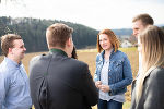 Europaabgeordnete Simone Schmiedtbauer (2.v.r.) mit jungen Steirerinnen und Steirer.